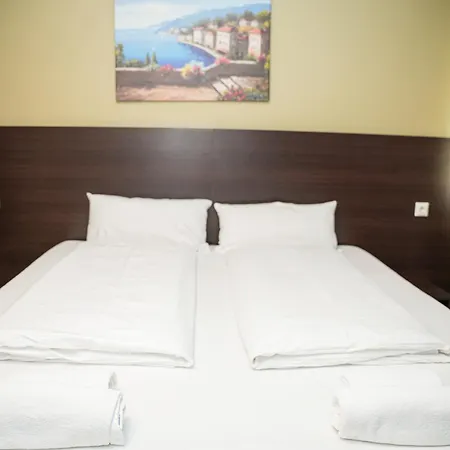 Star Hotel 3*